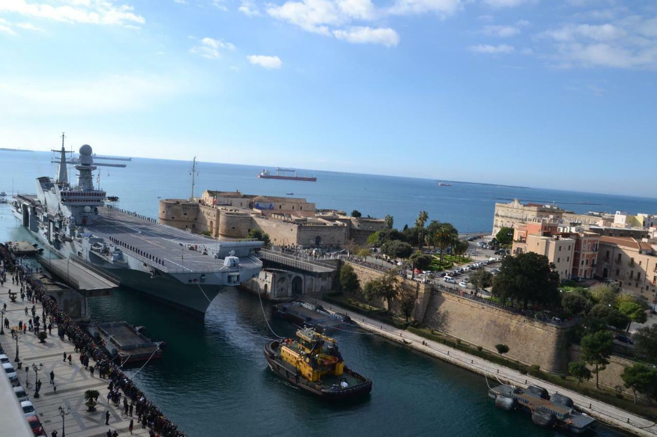 Hotel Virgilio Taranto Esterno foto