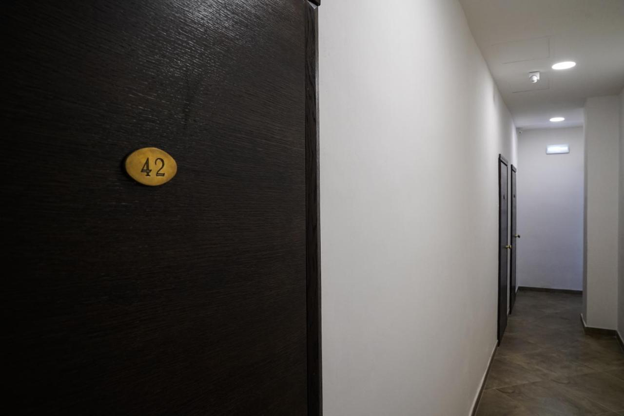 Hotel Virgilio Taranto Esterno foto