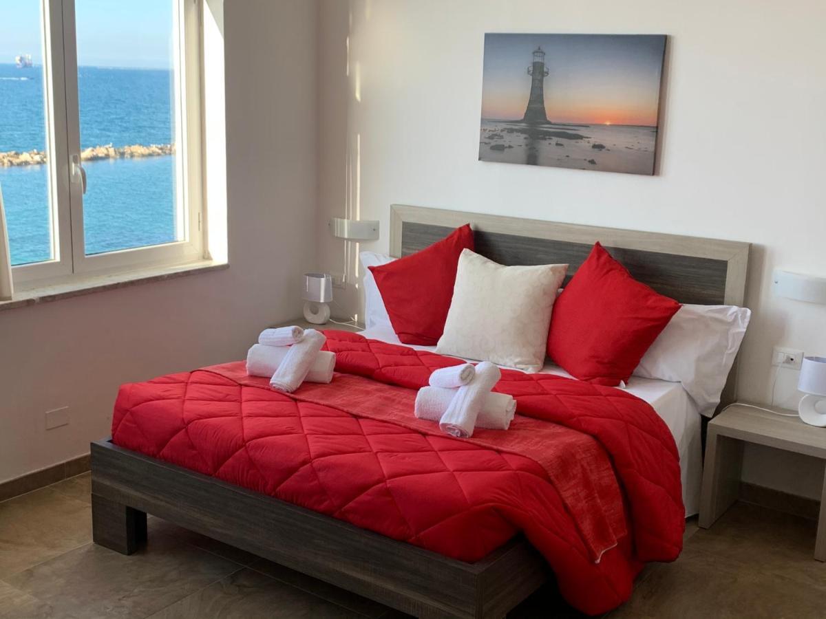 Hotel Virgilio Taranto Esterno foto